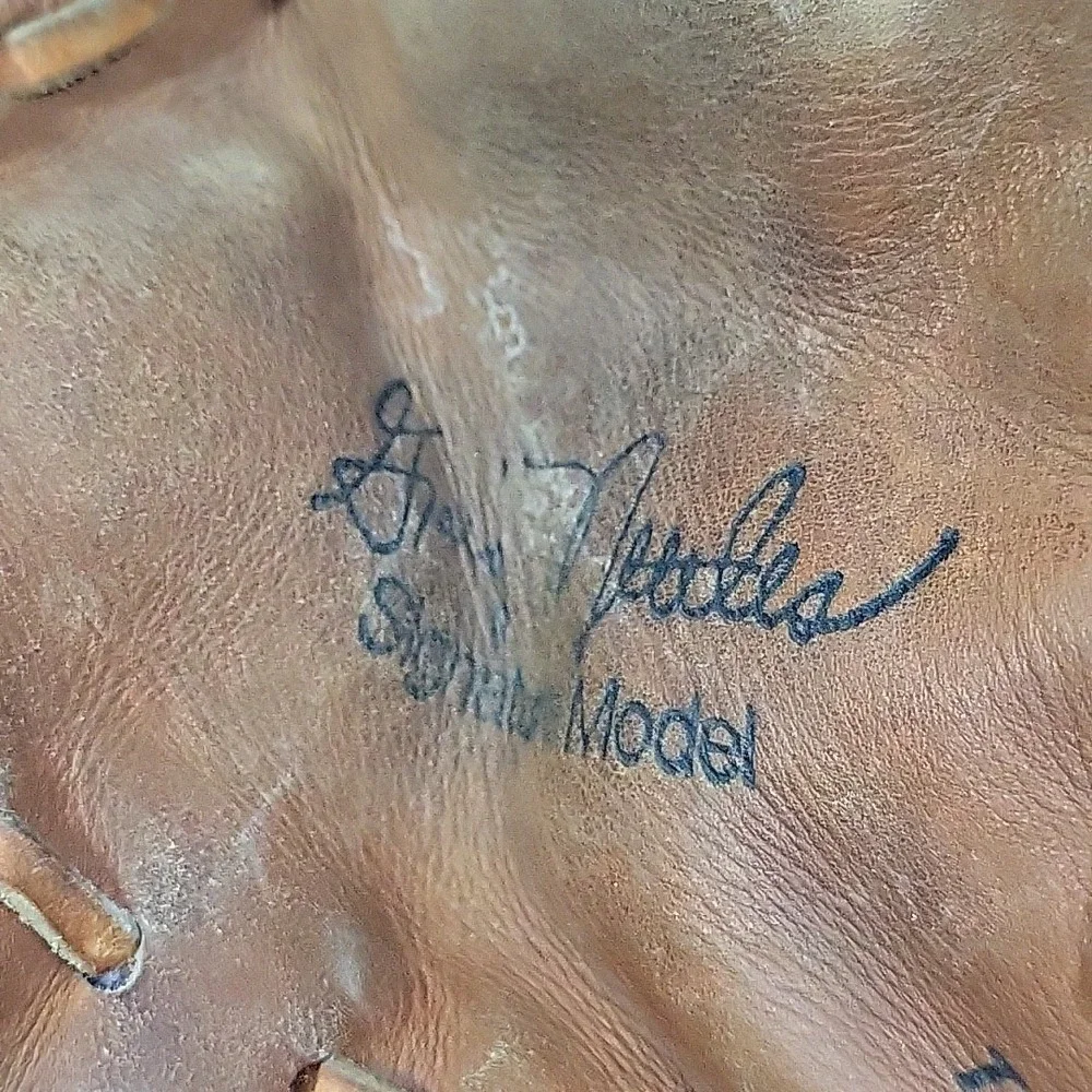 Louisville‎ Slugger Graig Nettles Signature Model Baseball Softball Glove LSG26